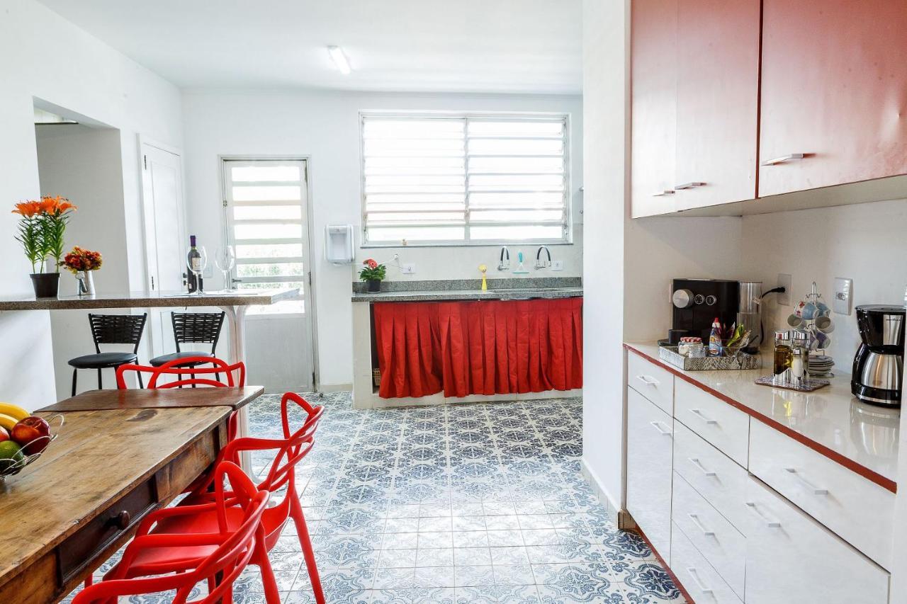 Aluguel De Suites Por Temporada Em Alto De Pinheiros Сао Паоло Екстериор снимка